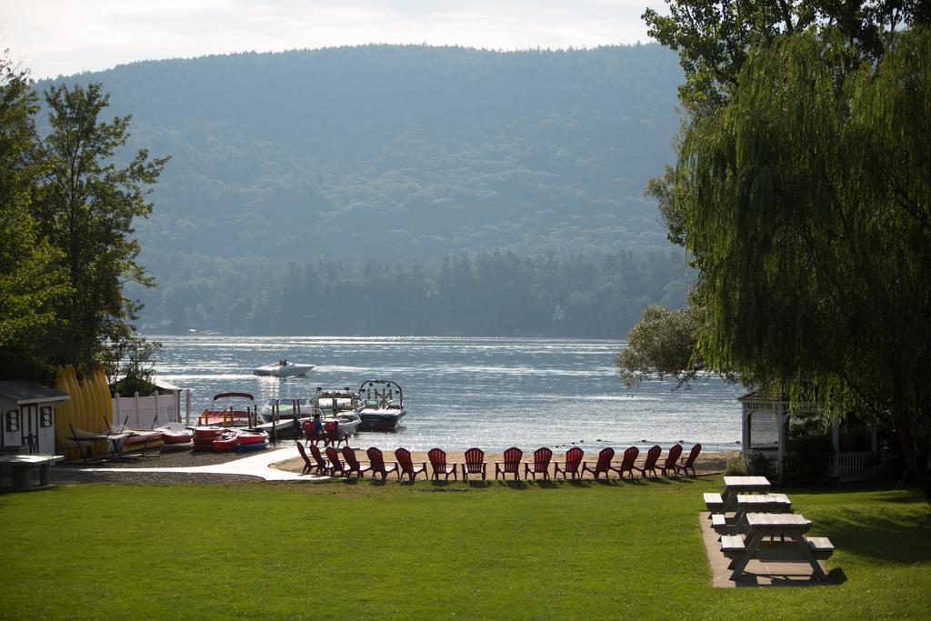 Shore Meadows Lodge Llc Lake George Buitenkant foto