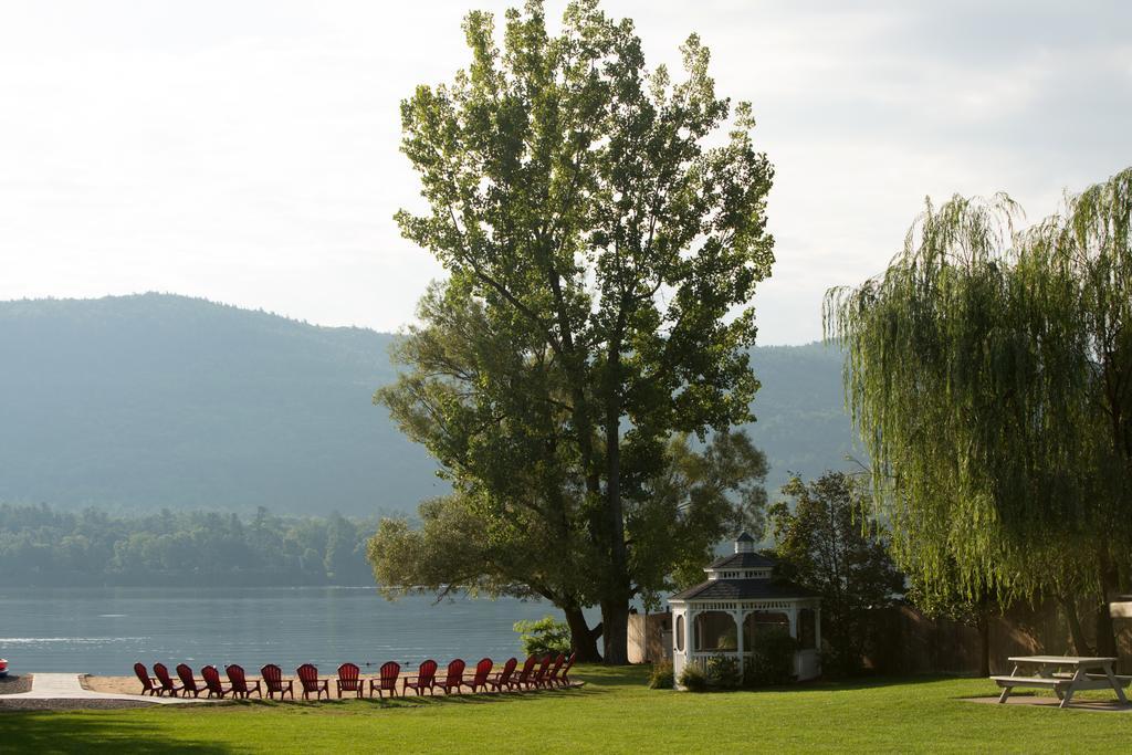 Shore Meadows Lodge Llc Lake George Buitenkant foto