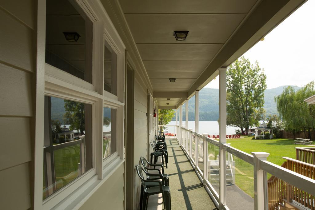 Shore Meadows Lodge Llc Lake George Buitenkant foto