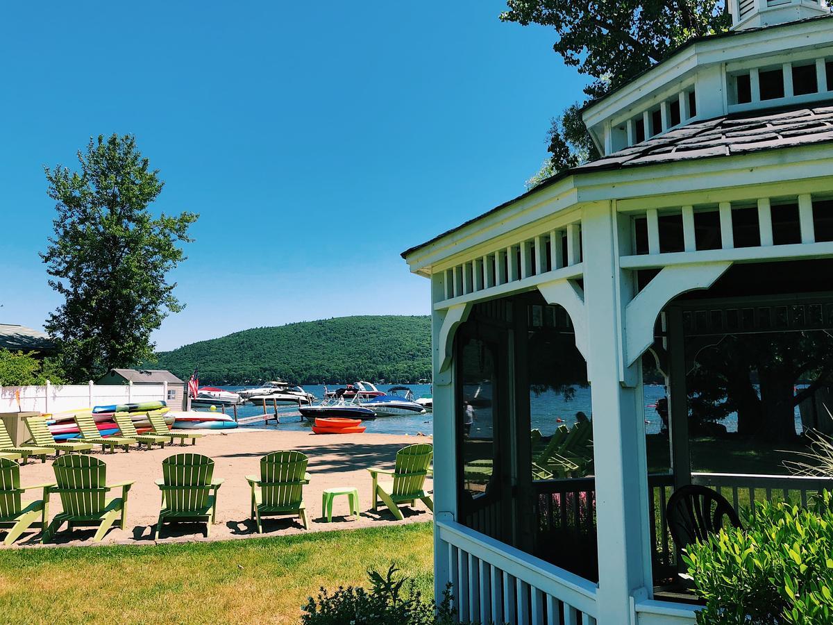 Shore Meadows Lodge Llc Lake George Buitenkant foto